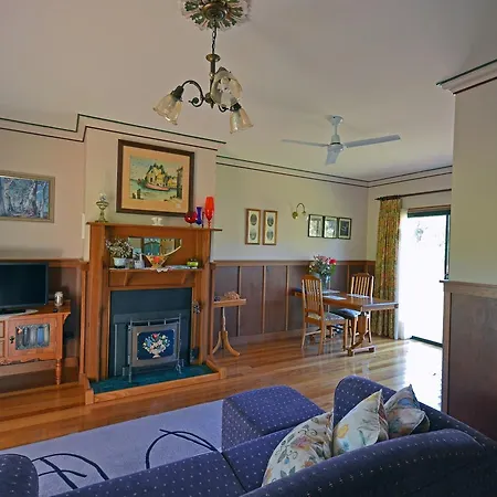 Araluen Park Cottages Lakes Entrance Exterior photo